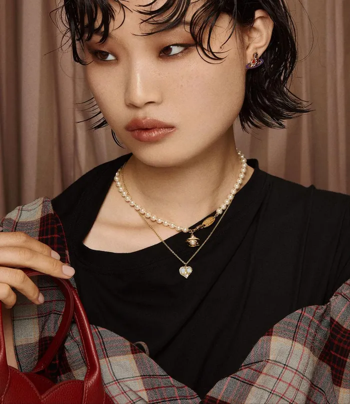 Vivienne Westwood Necklaces Women Petra Pendant Necklace Gold White Pearl Tint Mop White Crystal Vivienne Westwood Necklaces Women Petra Pendant Necklace Gold White Pearl Tint Mop White Crystal
