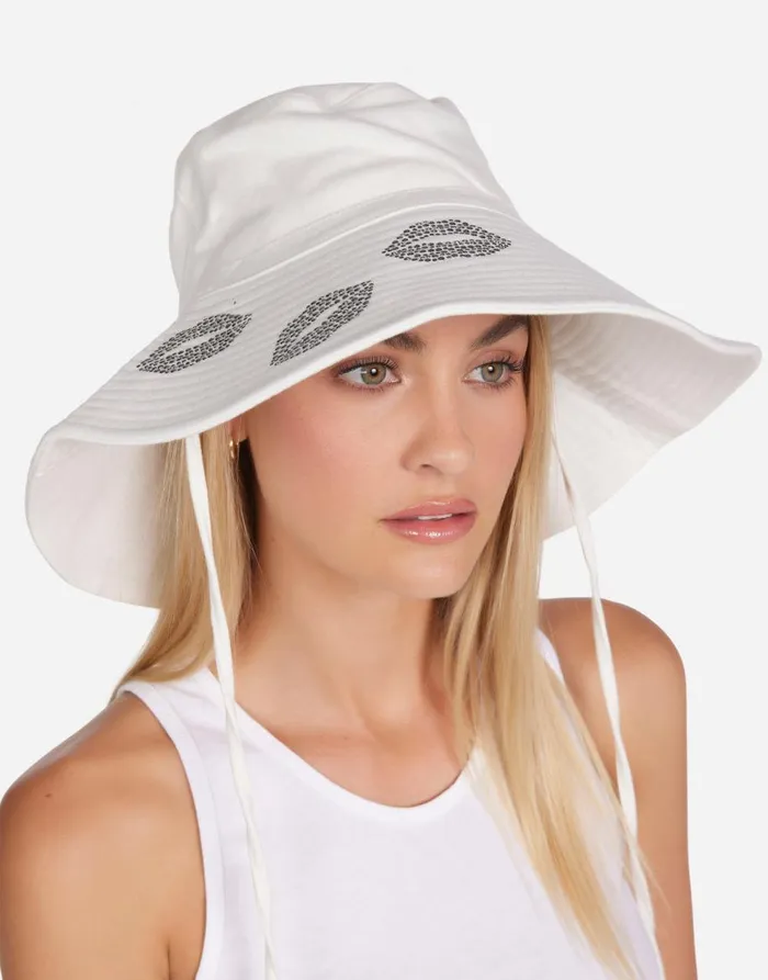 Women039s Adina Stud Kisses White Lauren Moshi Hats