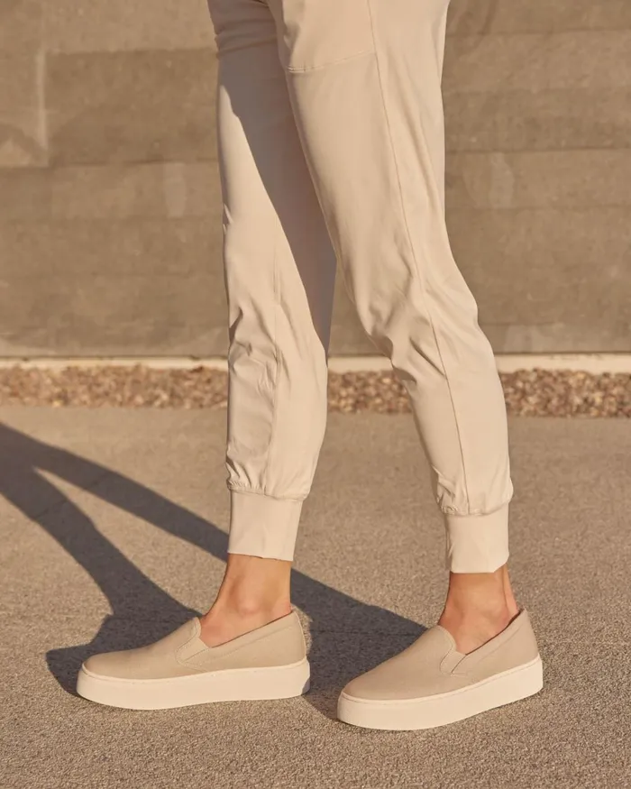 Women ABEO Footwear Casual Shoes Jumpstreet Slip On Black Canvas