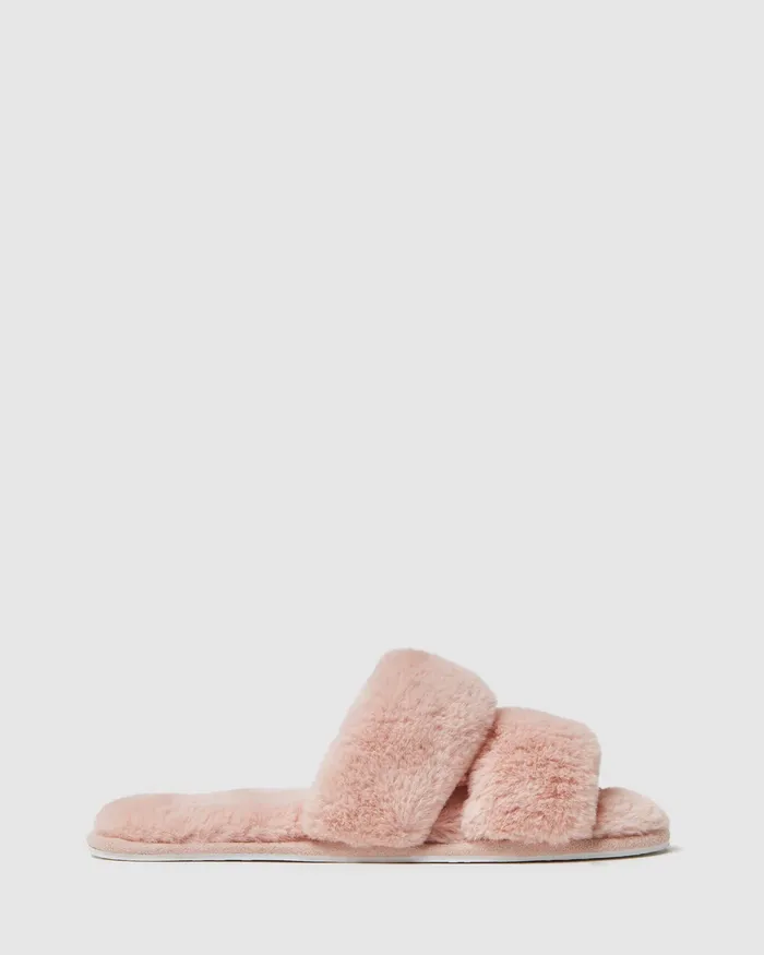 Women FLUFFY PINK Slippers NOVO Shoes
