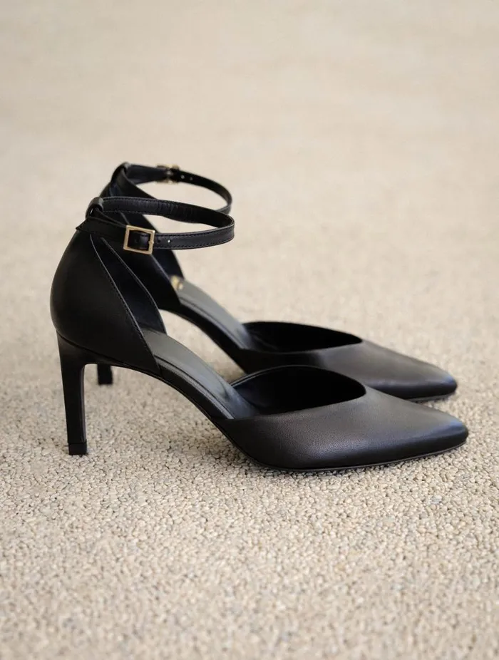 Women Pumps and Mary Janes Bobbies Heather Passion Black Women Pumps and Mary Janes Bobbies Heather Passion Black