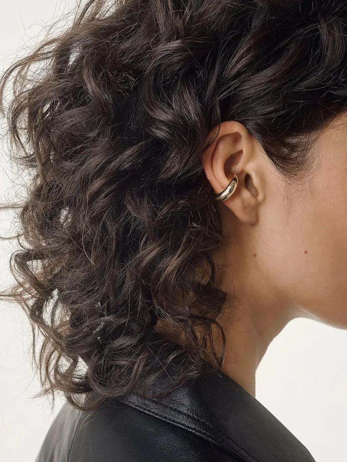 Women Sela 18kt GoldPlated Ear Cuff Aeyde Earrings Women Sela 18kt GoldPlated Ear Cuff Aeyde Earrings