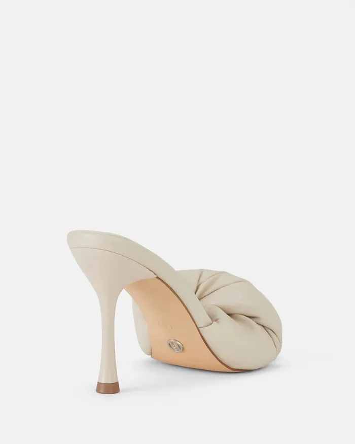 Women YOYO CREAM Party NOVO Shoes