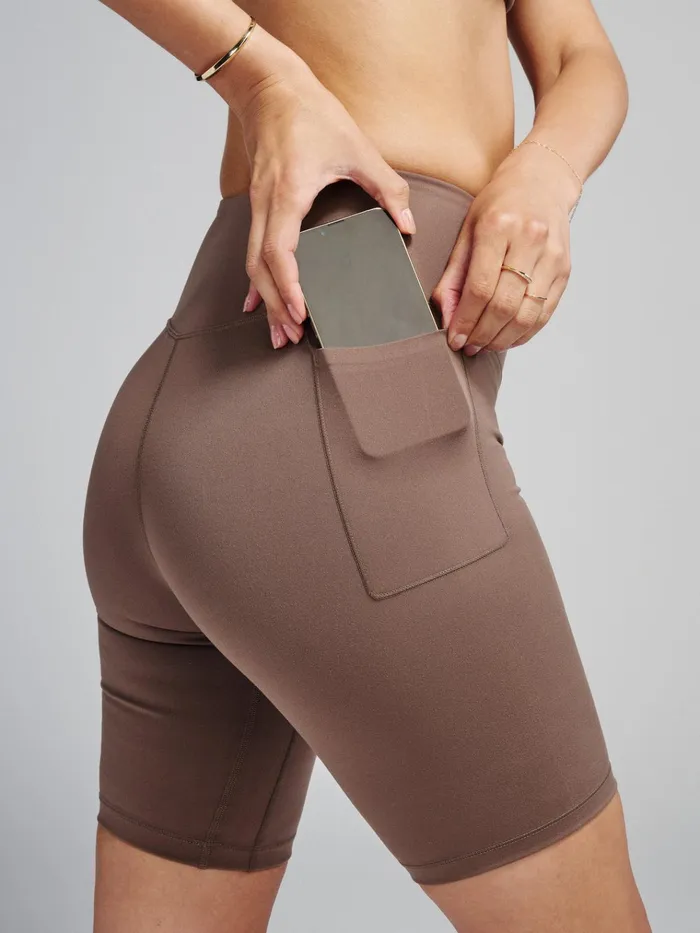 Yoga Studio Women Tasc Performance Sculptive Pocket Bike Short 8in