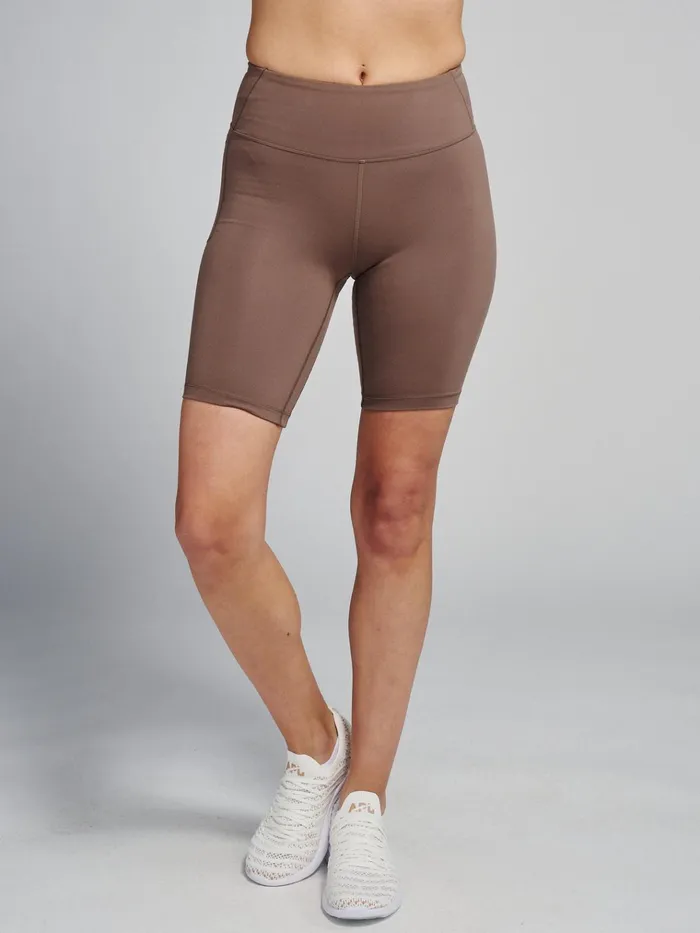 Yoga Studio Women Tasc Performance Sculptive Pocket Bike Short 8in
